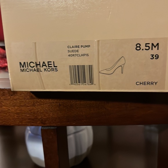 Michael Kors Pumps - Picture 6 of 6